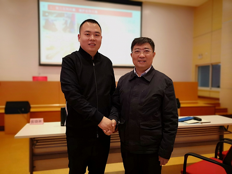 豫商赴滬，共研發(fā)展│許明月董事長參加民建河南省企業(yè)家會(huì)員班培訓(xùn)